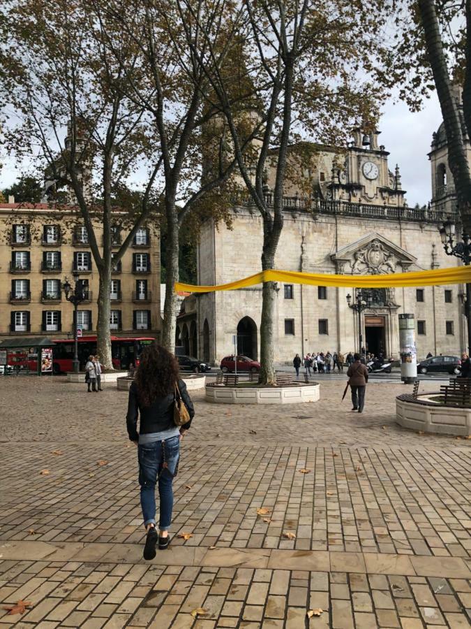 Apartamento Minimalista En El Corazon De Bilbao Exteriör bild